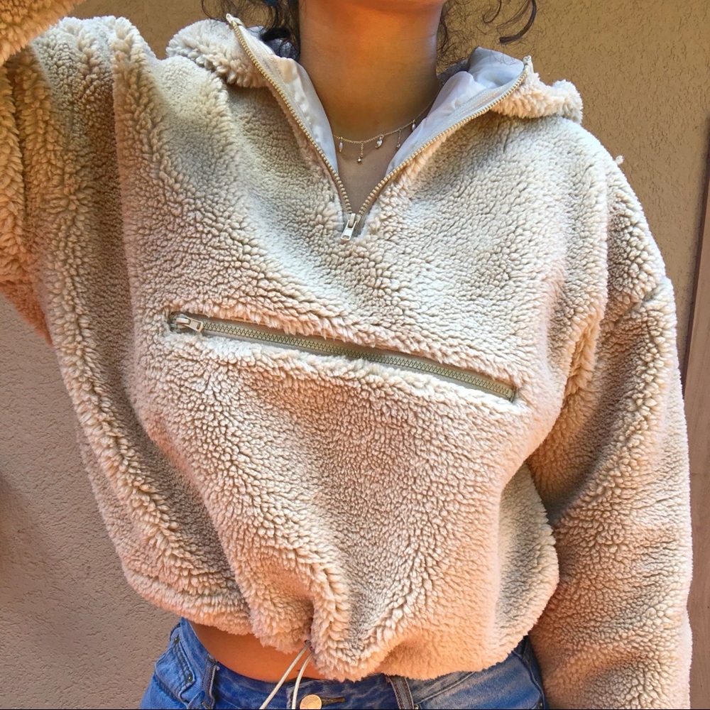 Cropped fuzzy Sweater with Front Zipper Pocket